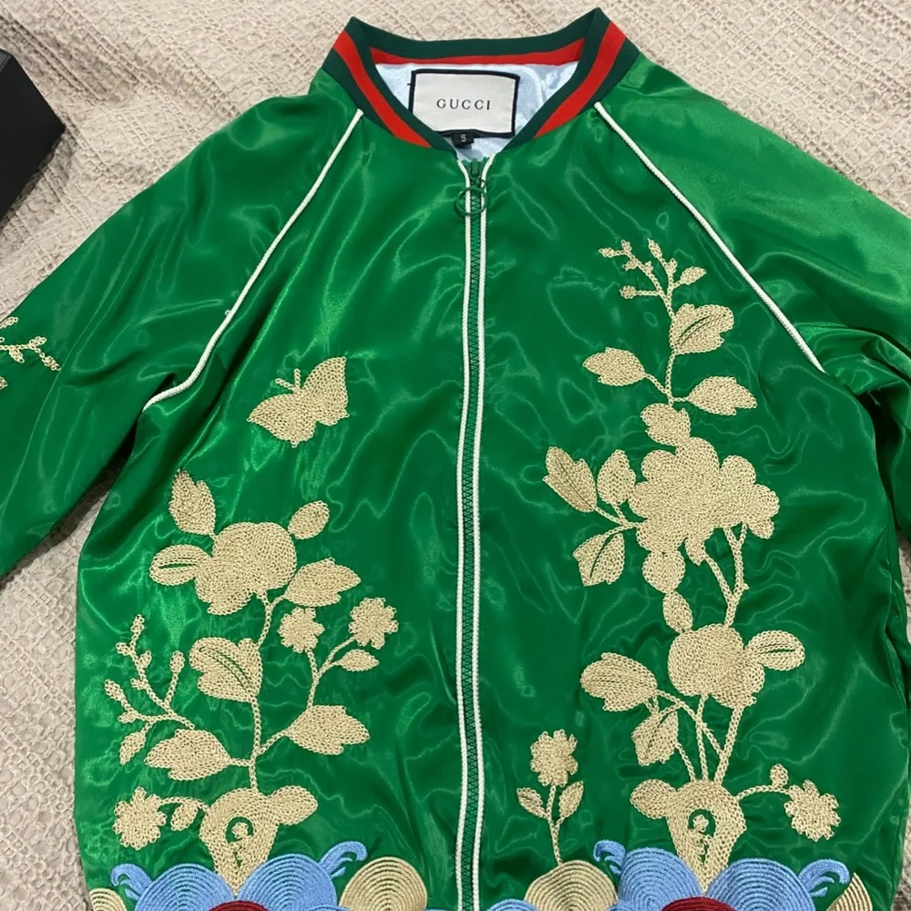 Gucci Silk Floral Bomber Jacket - Picture 3 of 3
